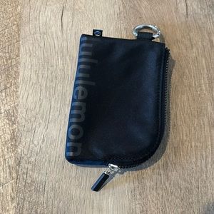 Lululemon zipped key and coin purse
